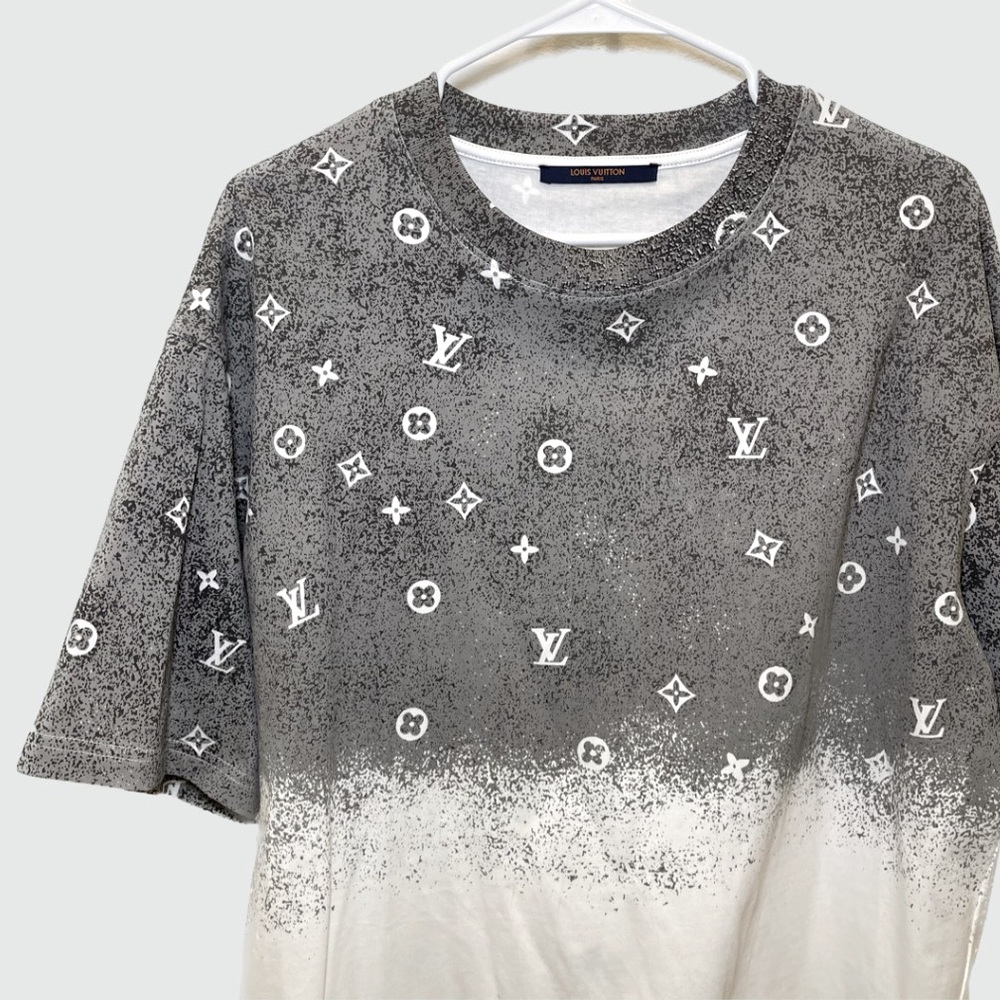 LOUIS VUITTON MONOGRAM GRADIENT T SHIRT (GREY)